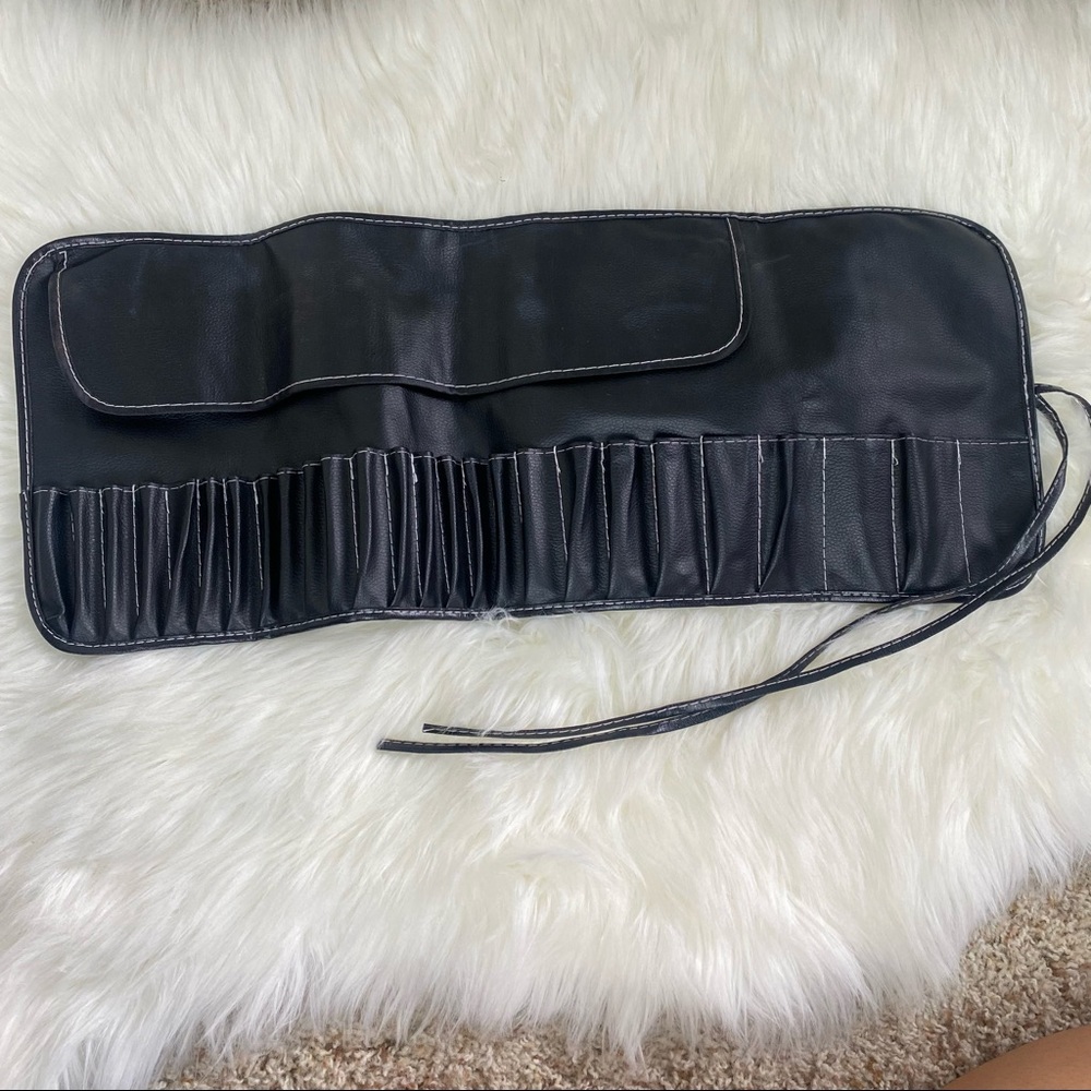Make Up Brush Travel Organizer